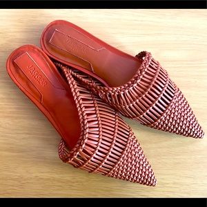 NWT Jaggar the Label Artisan Mule Rust Size 7